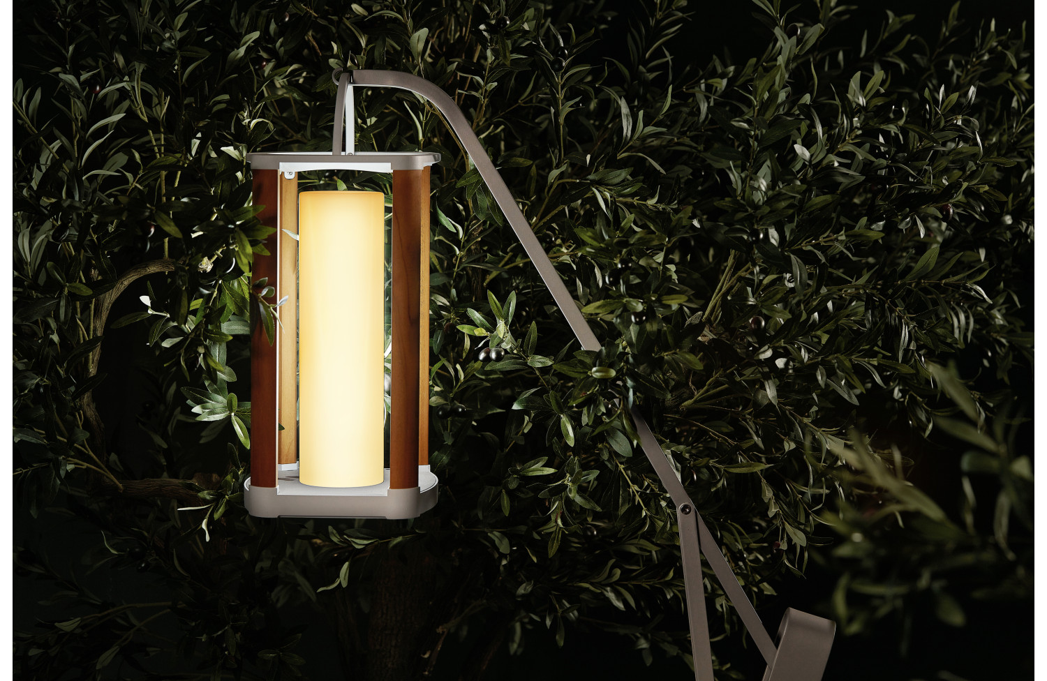 Stojak na lampę solarną HIGOLD AURORA 342495 / WHITE