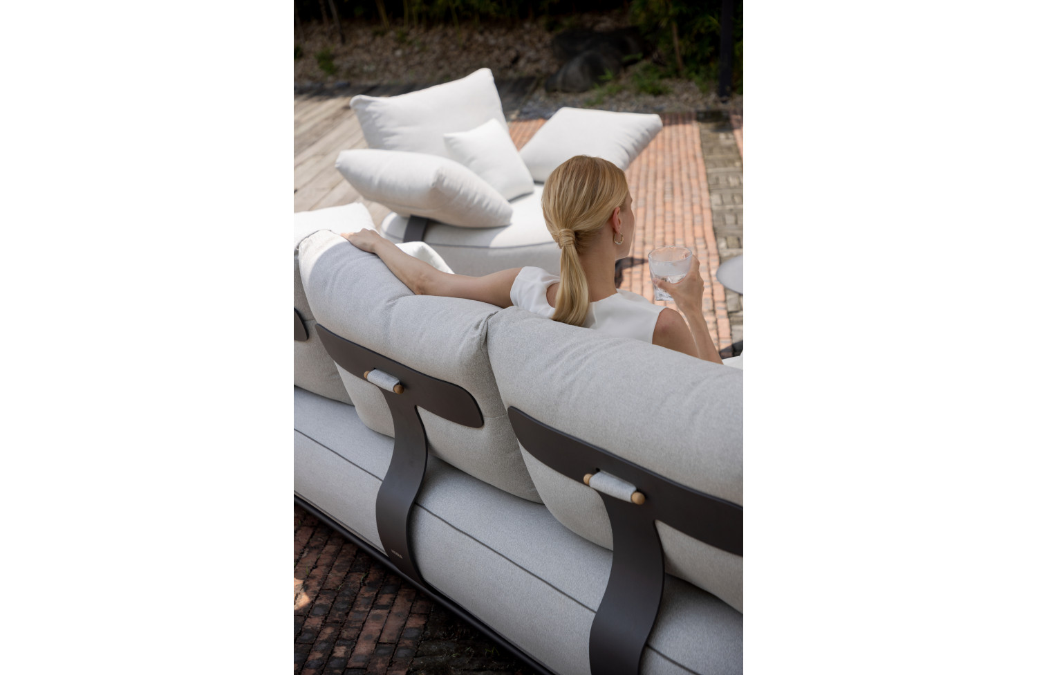 Lounge set (with cushions) HIGOLD CALLA 207030 (20702001 (2 pcs) / 20702201 (1 pc) / 20704001 (1 pc) / 20704002 (1 pc) / 20704102(1 pc)) / ANTHRACITE