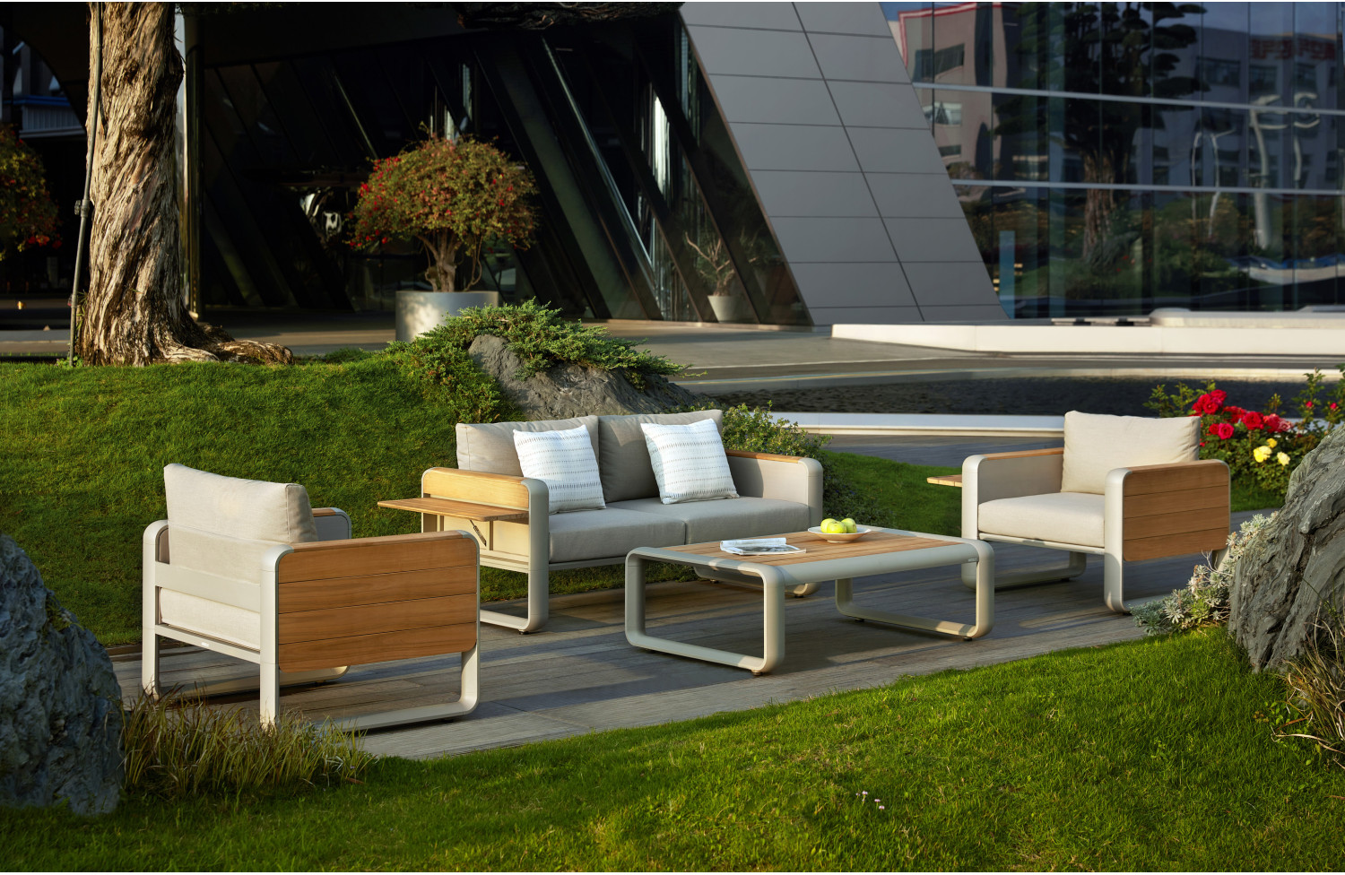 Lounge set (with cushions) HIGOLD NOTTINGHAM 207710 (20772001 (2 pcs) / 20772101 (1 pc) / 20774001 (1 pc) / TAUPE