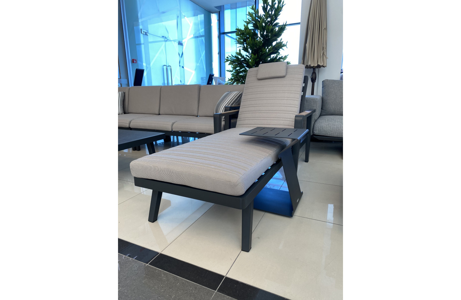 Leżak (z poduszkami) HIGOLD EMOTI 697751 / ANTHRACYTE