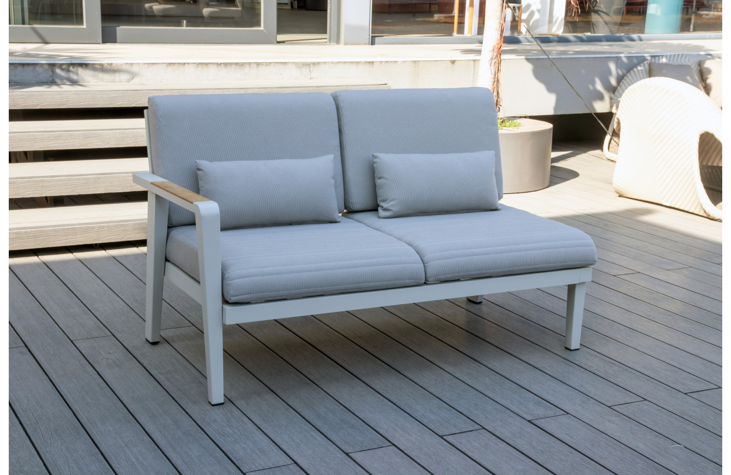 Sofa 2-osobowa LEWA (z poduszkami) HIGOLD EMOTI 697727 / TAUPE