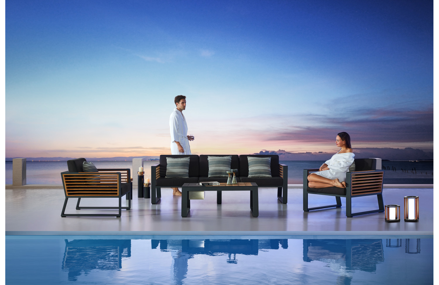 Zestaw wypoczynkowy dla 5 osób (z poduszkami) HIGOLD NEW YORK 204020 / BLACK