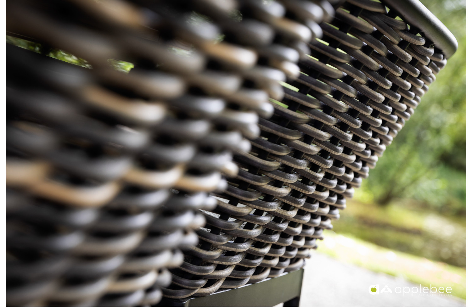 Krzesło z podłokietnikami. (z poduszek) APPLE BEE MILOU 70000034/BLACK