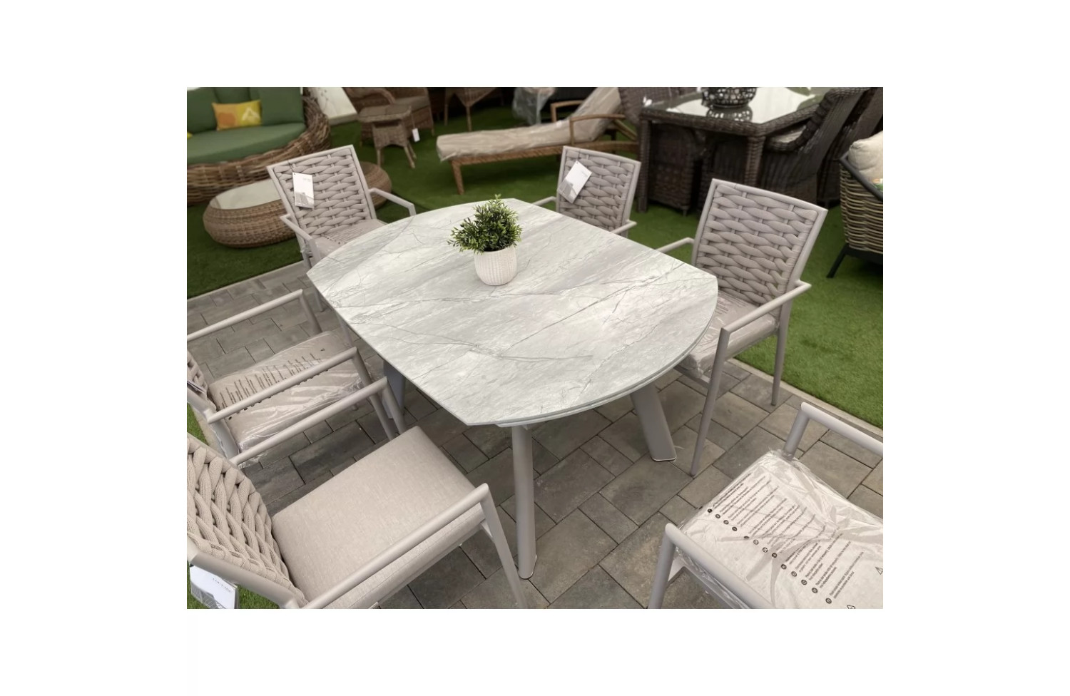 Стілець з підлокітниками (з подушками) COUTURE LOOP 91720150 (172015-HD)