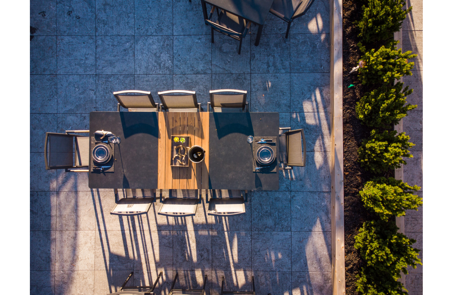 Обідній стіл розкладний 180-246 COUTURE POLO 91801010-A / ANTHRACITE