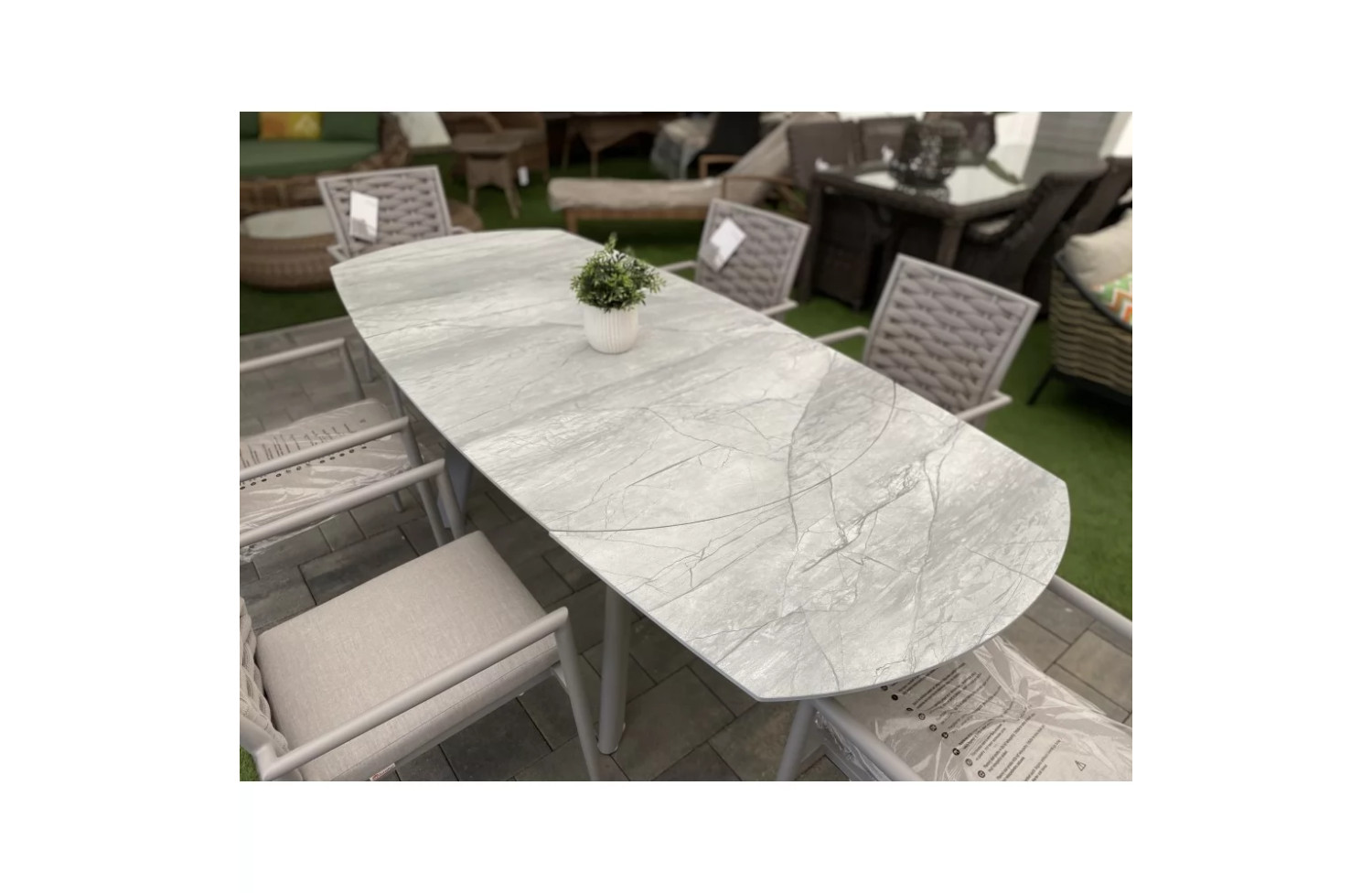 Обідній стіл розкладний 140-220 COUTURE LOOP 175001-HD / TWIST