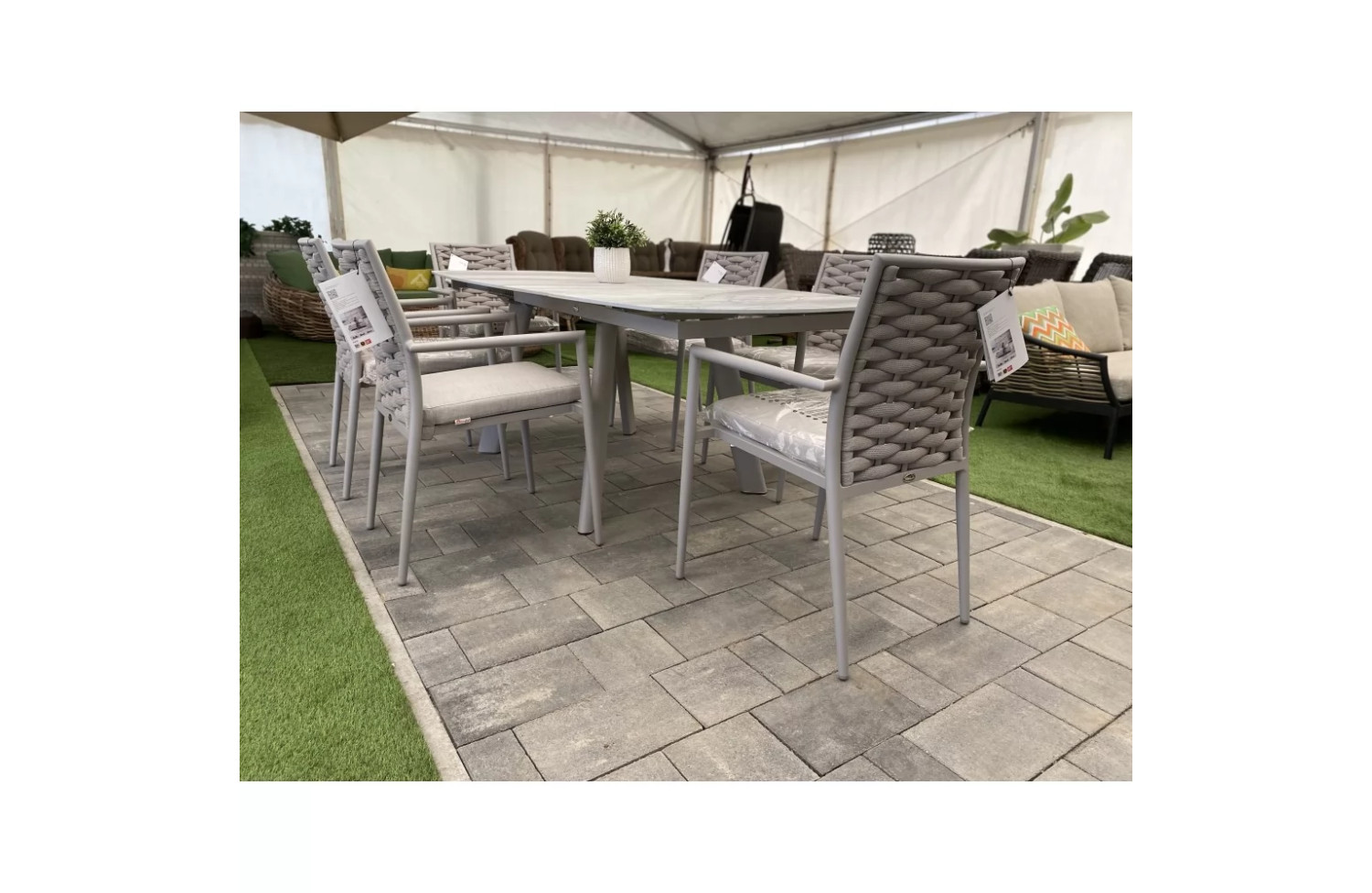 Обідній стіл розкладний 140-220 COUTURE LOOP 175001-HD / TWIST