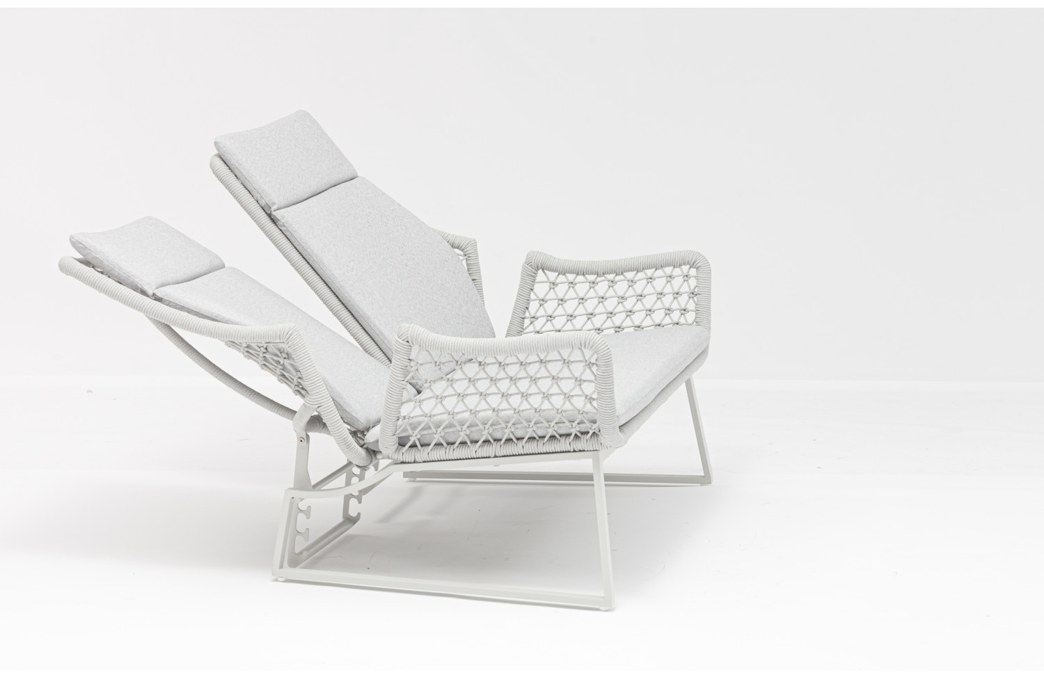 Диван 2-місний з відкідн.спинкою (з подушками) COUTURE CRUISE 92045110