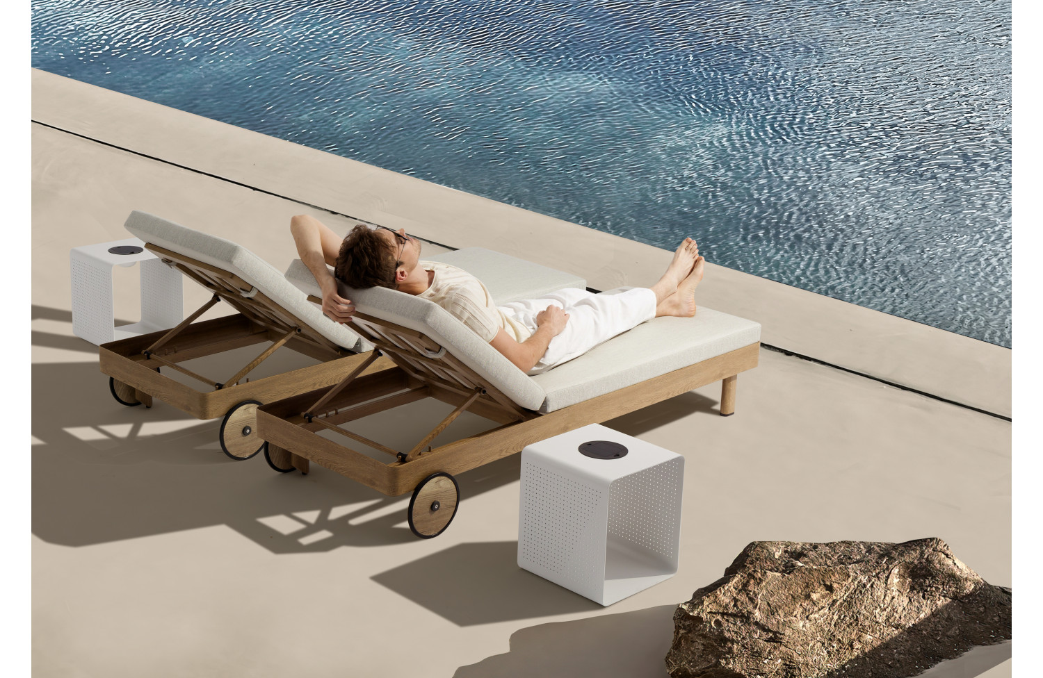 Шезлонг на колісч. (з подушками) COUTURE LOUNGE 92415510 / NATURAL