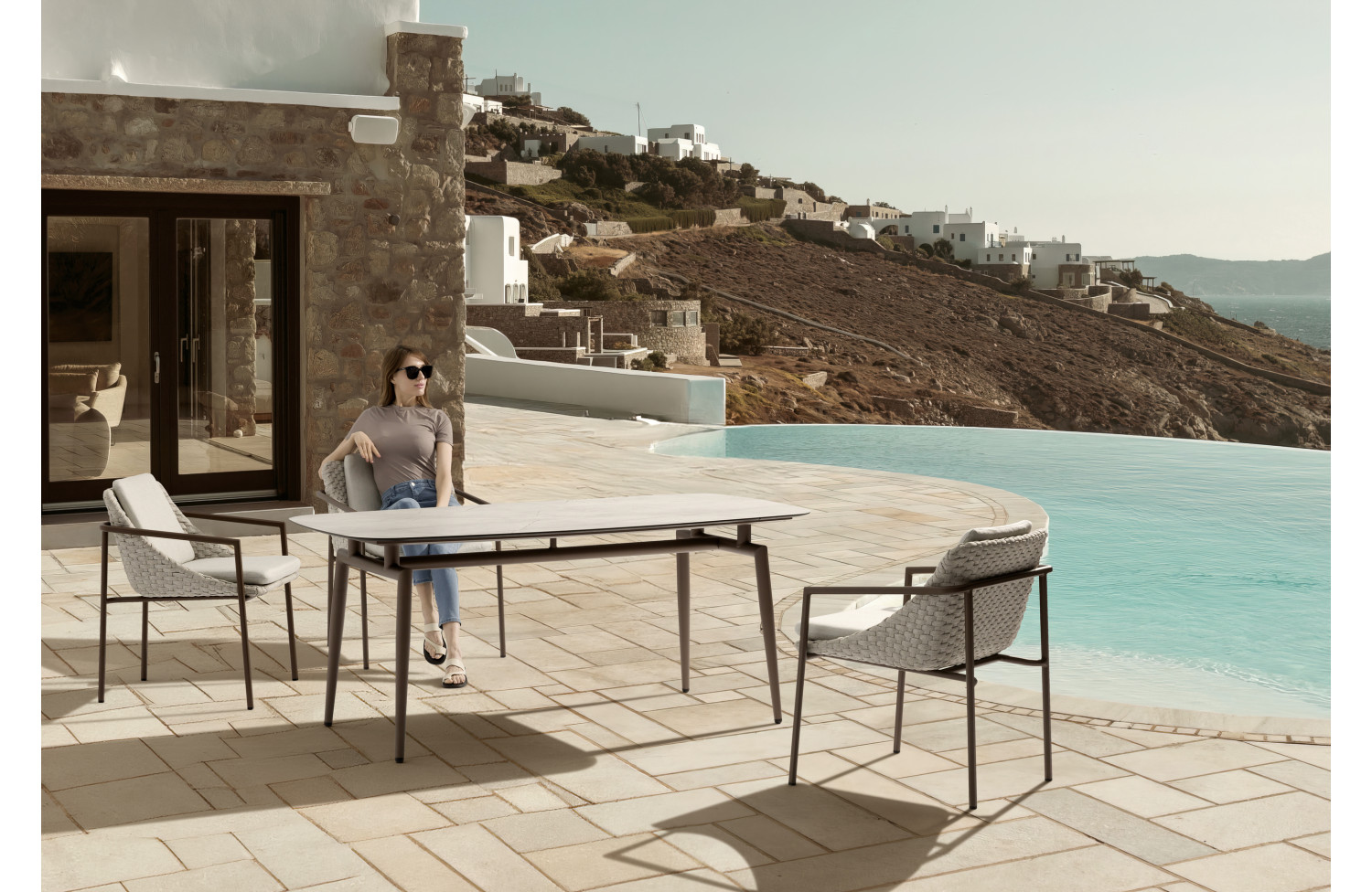 Стілець з підлокітниками (з подушками) COUTURE ENJOY 92515300