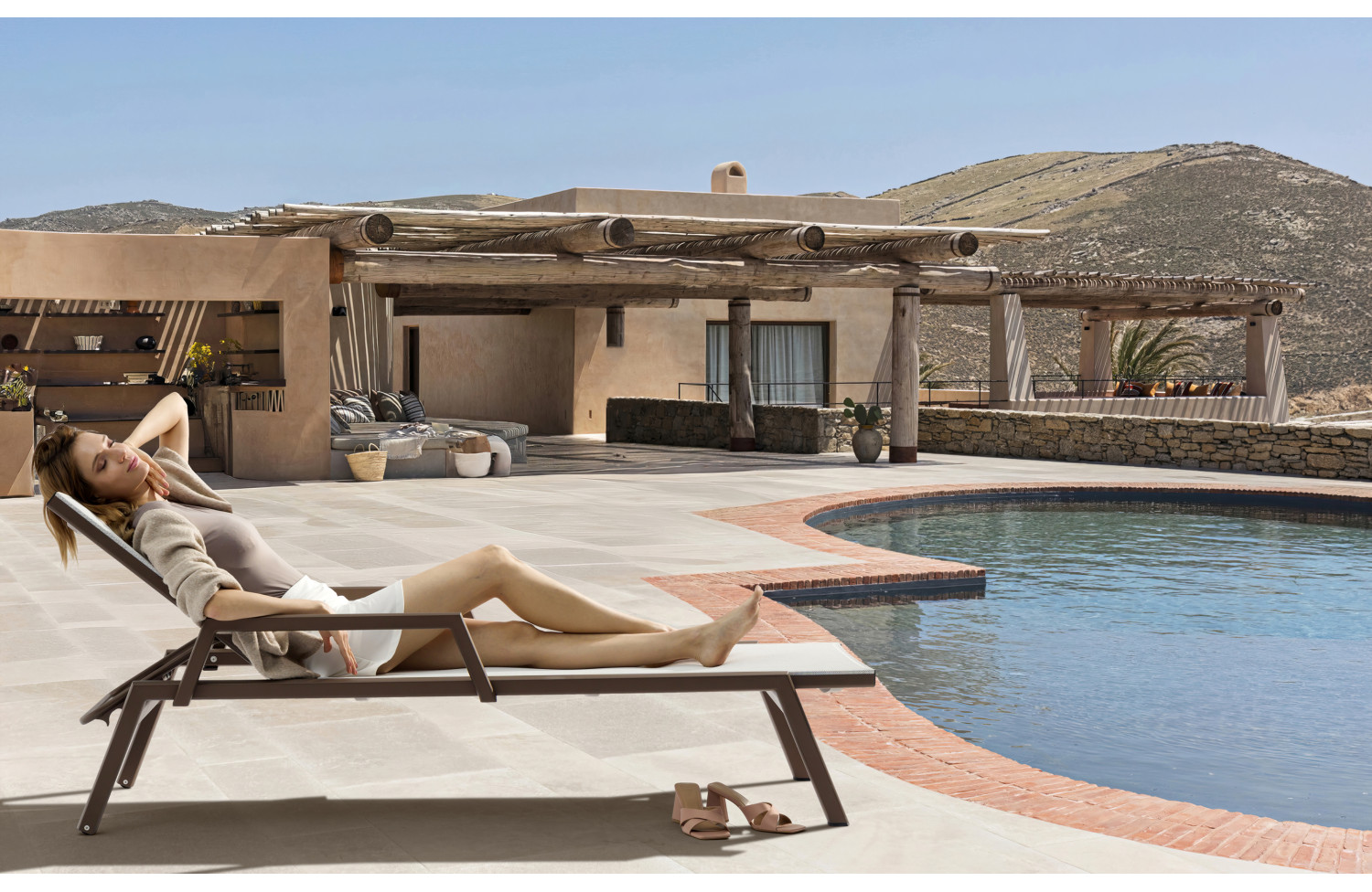 Шезлонг на колісч.(без подушок) COUTURE ENJOY 92515510