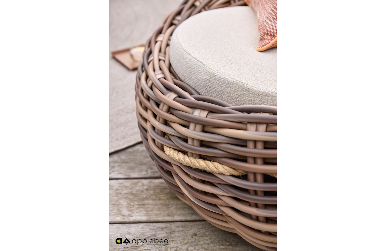 Крісло (з подушками) APPLE BEE COCOON 72000457 BEIGE