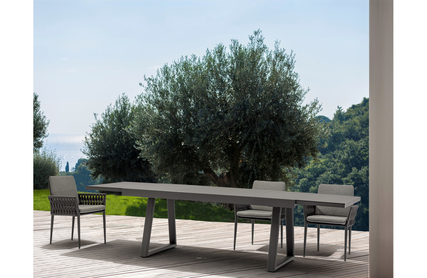 Стілець з- підлокітниками (з подушками) COUTURE HUG 91933300