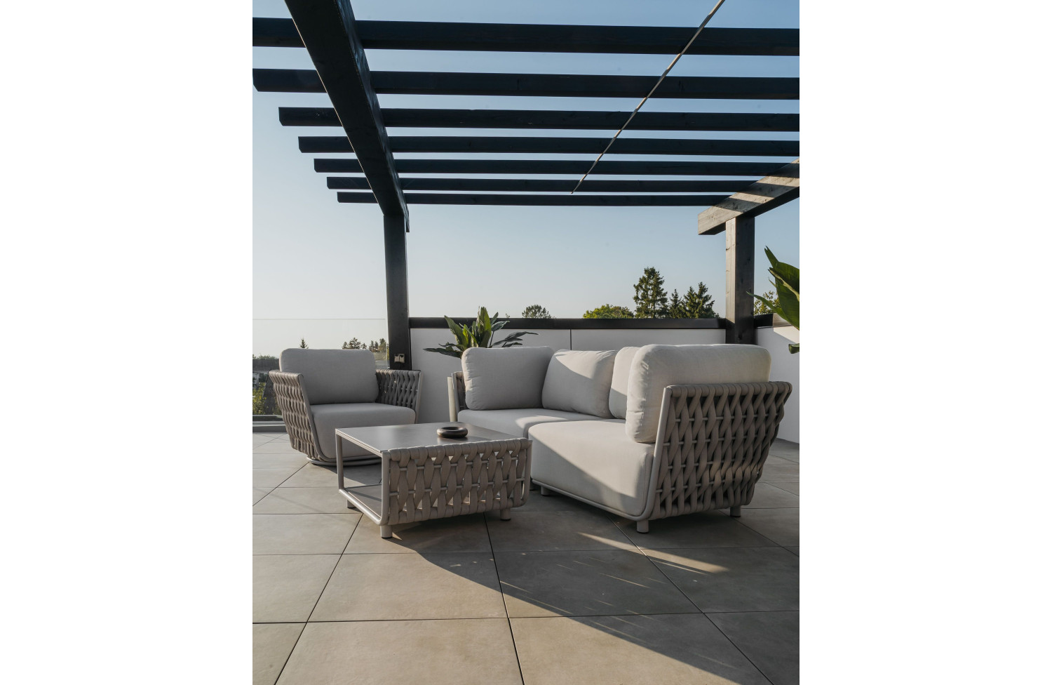 Крісло поворотне (з подушками) COUTURE HUG 91933162 / TAUPE