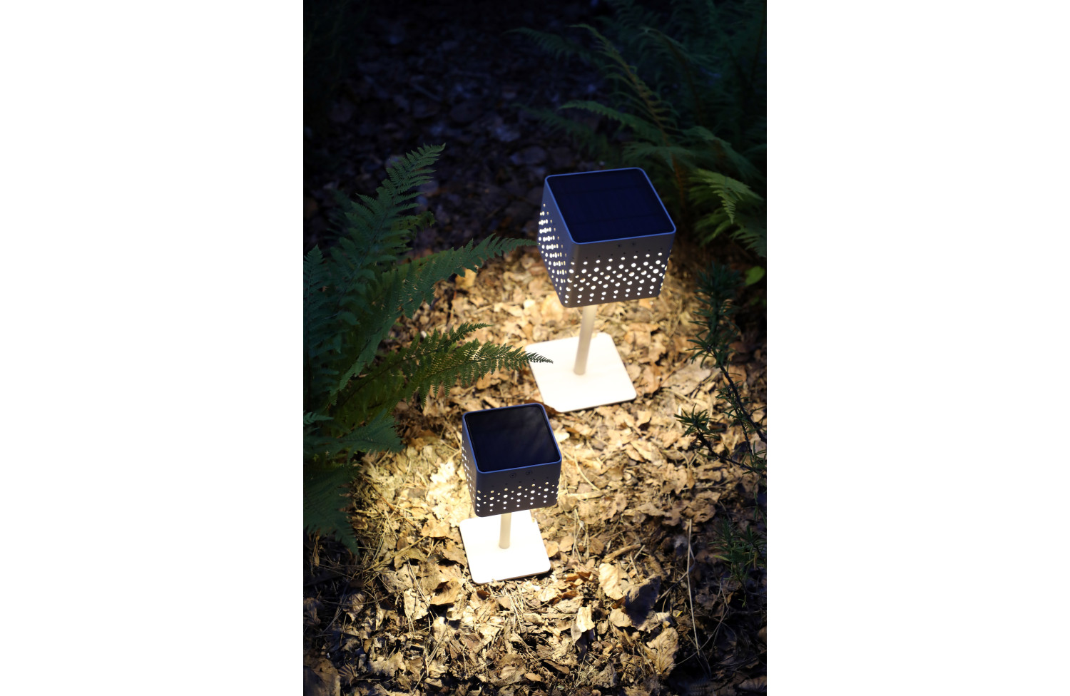 Solar outdoor lamp (charged by solar energy) h.34.6 cm LAGOM BEAM HIGH Lm 63T / taupe