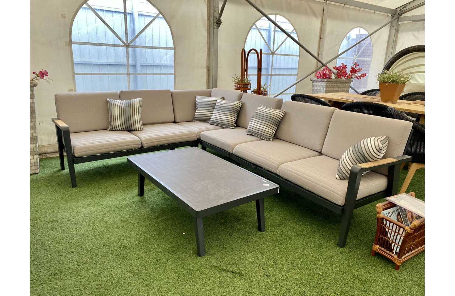 Corner set (with cushions) HIGOLD EMOTI 697750 / ANTHRACITE