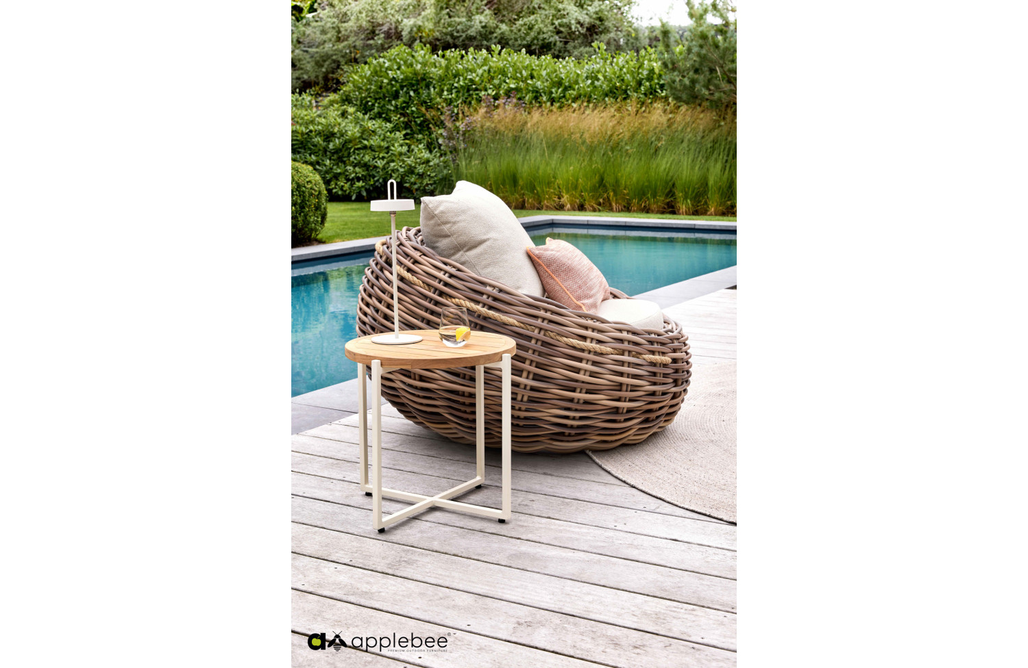 Zestaw wypoczynkowy dla 5 osób (z poduszkami) APPLE BEE COCOON BOUCLE 72000461 (1 szt) / 72000457 (2 szt) / 70001295 (1 szt) / 70001296 (1 szt) / 70001297 (1 szt)