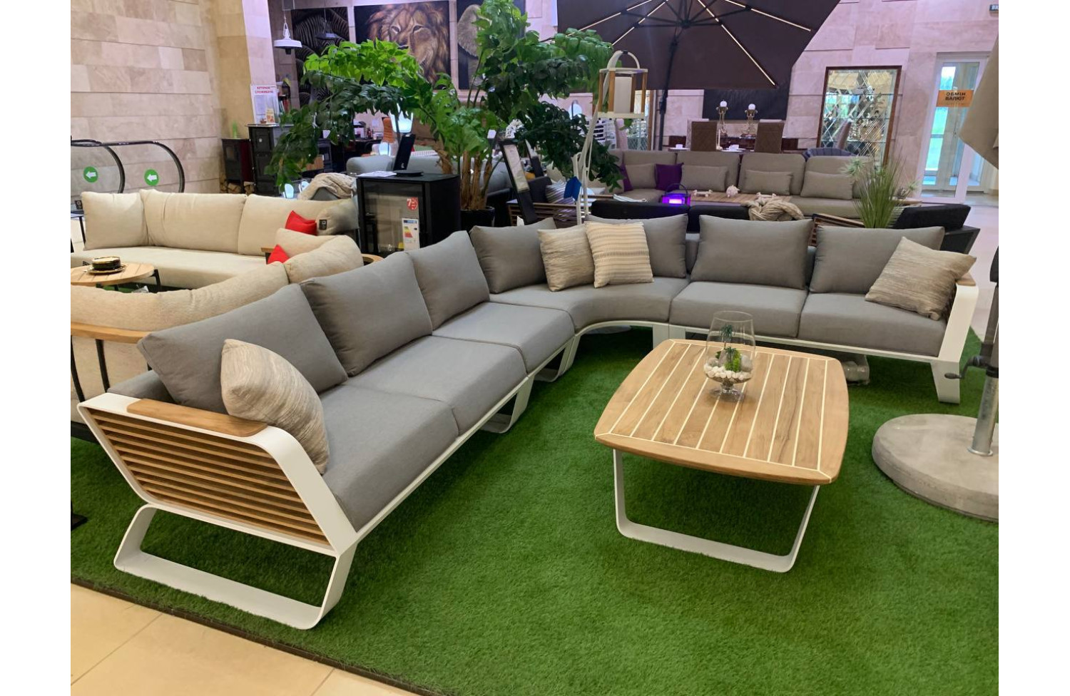 Zestaw narożny dla 5 osób (z poduszkami) HIGOLD WING 204970 / WHITE