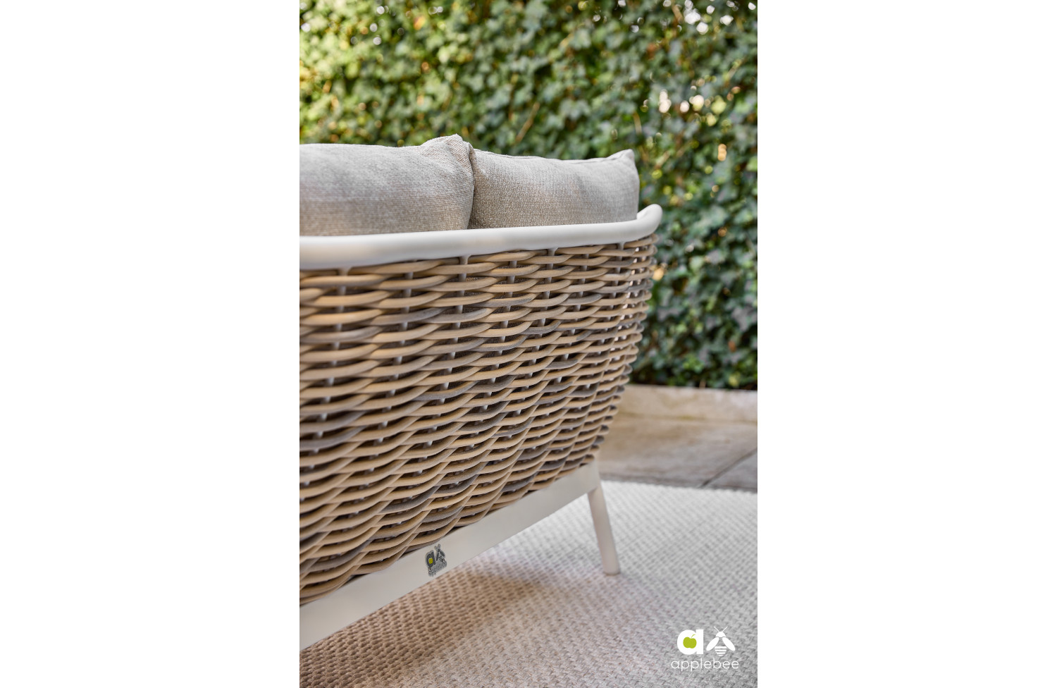 Zestaw wypoczynkowy dla 5 osób (z poduszkami) APPLE BEE MILOU WHITE 70000625 (2 szt) / 70000626 (1 szt) / 70000628 (1 szt) / 70000629 (1 szt)