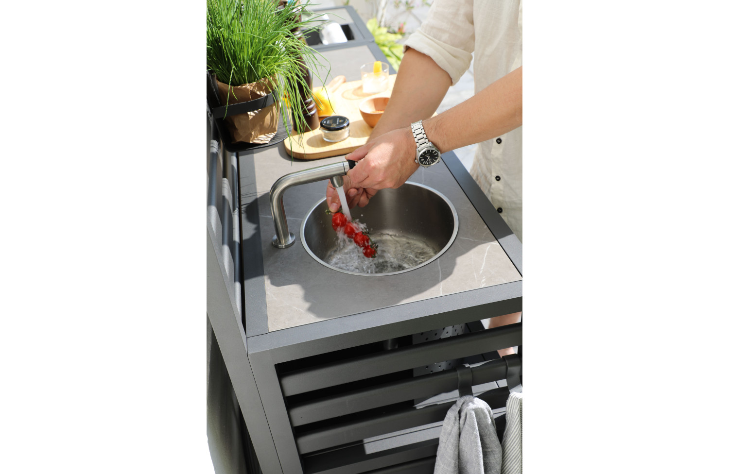 Вулична Кухня з 2-х мод.(роб. стінка / мийка / 2 дер.навіс. пол. / 2 навіс.пол / дошка для нарізання) / MATERA MT 01G / ANTRACITE