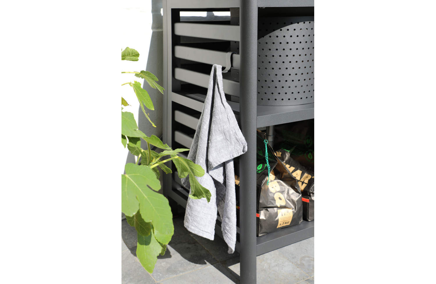 Вулична Кухня з 2-х мод.(роб. стінка / мийка / 2 дер.навіс. пол. / 2 навіс.пол / дошка для нарізання) / MATERA MT 01G / ANTRACITE