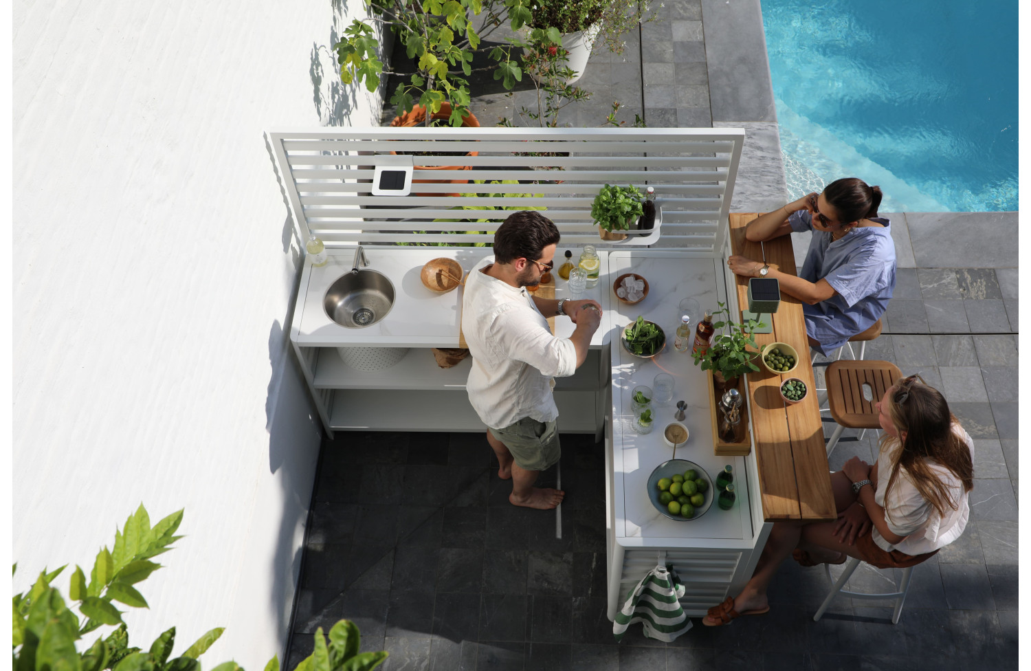 Outdoor Kitchen(wall / sink and tap / 2 wooden shelves./2 alu shelves / cutting board / +2 solar lamps /+ 8 single hooks / +2 drawersі) / MATERA MT 01T / TAUPE