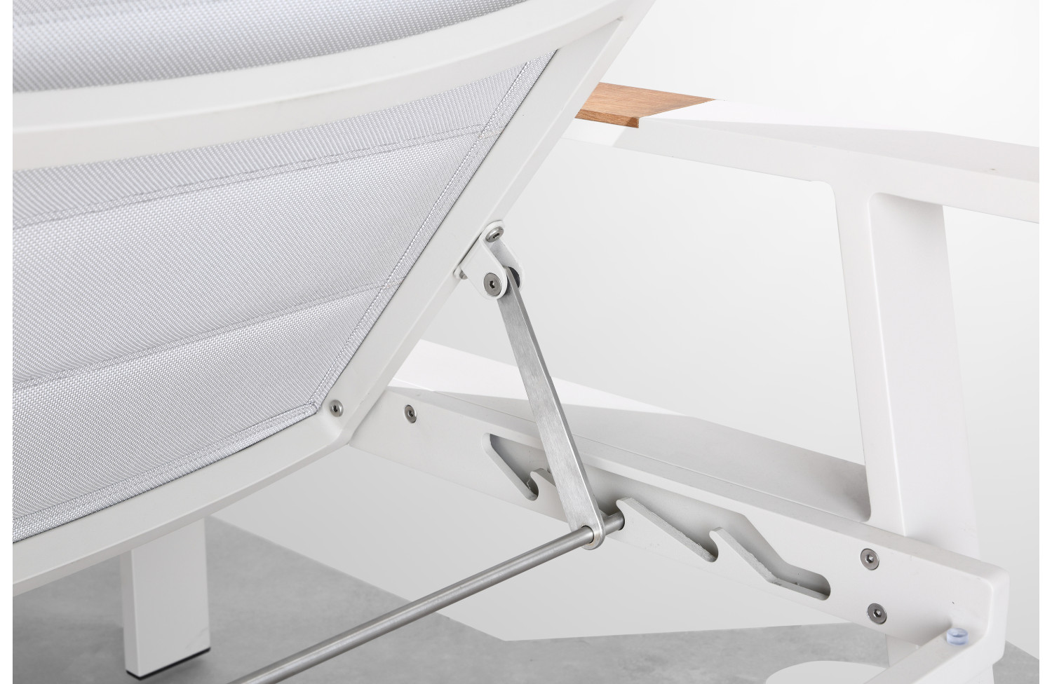 Leżak (z poduszkami) HIGOLD NOFI 680151 / TAUPE